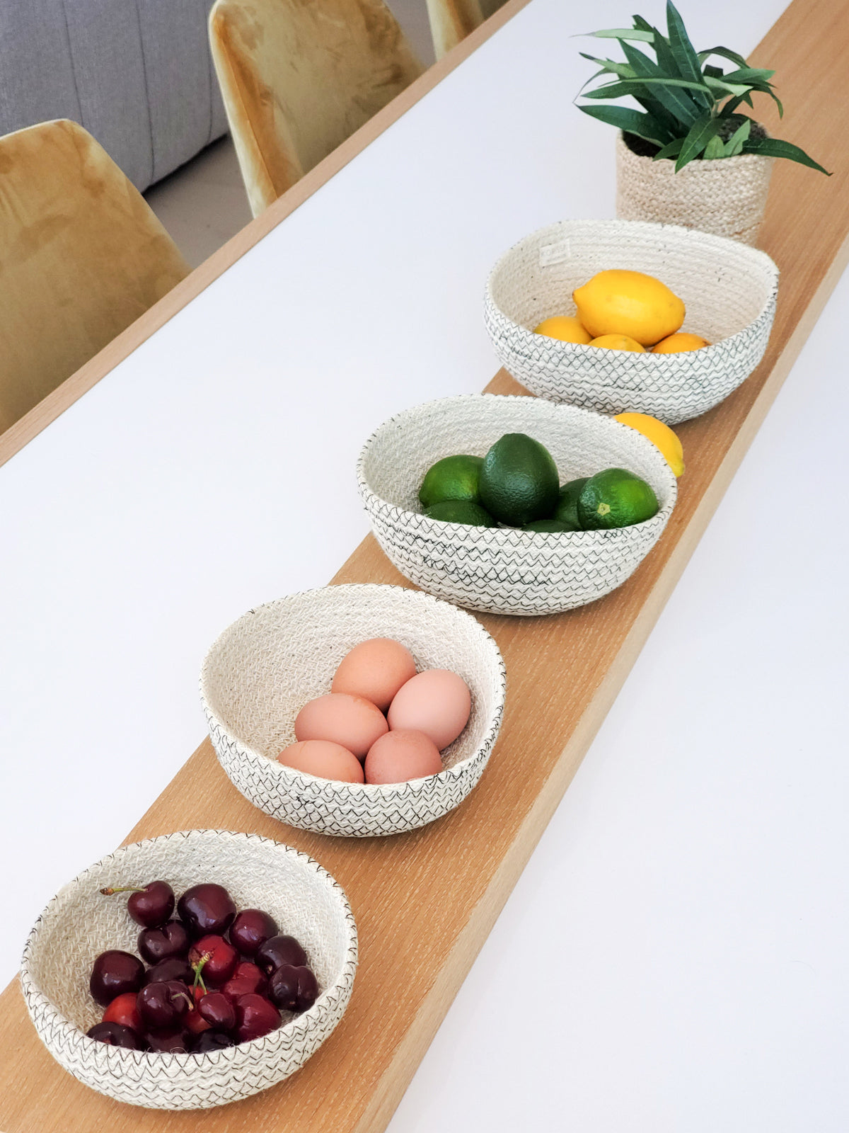 Amari Woven Jute Bowl Set – Handcrafted Storage Baskets (Set of 4)